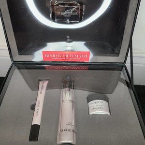 NEW GIORGIO ARMANI HOLIDAY GIFT Face Regenessence Set + Clutch